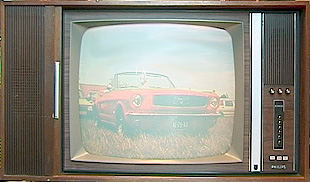 Een kleurentelevisie in de jaren ‘70